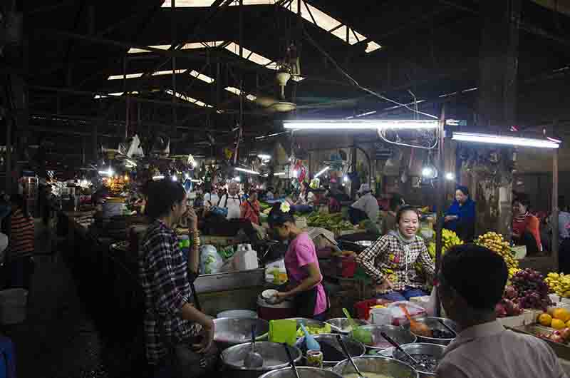 77 - Camboya - Siem Reap - mercado